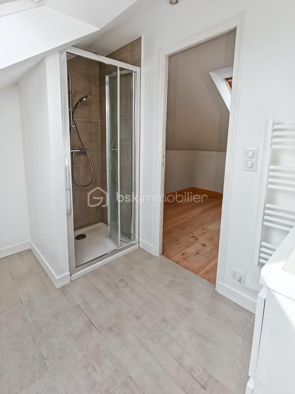 Maison - 190 m² - 9 pièces