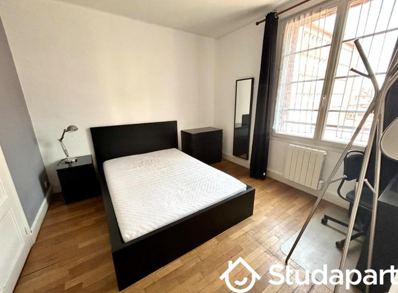 Chambre - 9 m² - 1 pièce