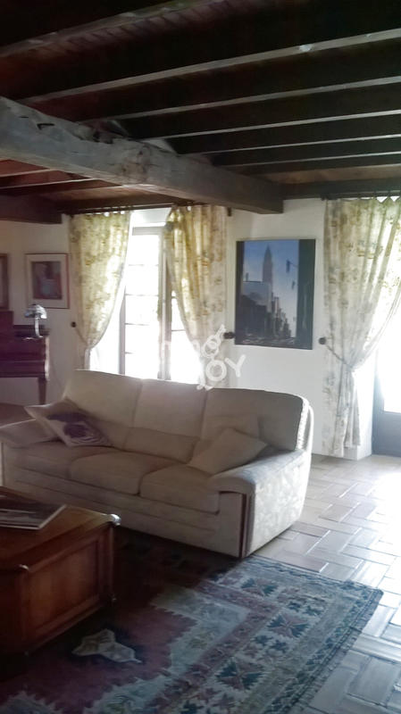 Maison - 450 m² - 8 pièces