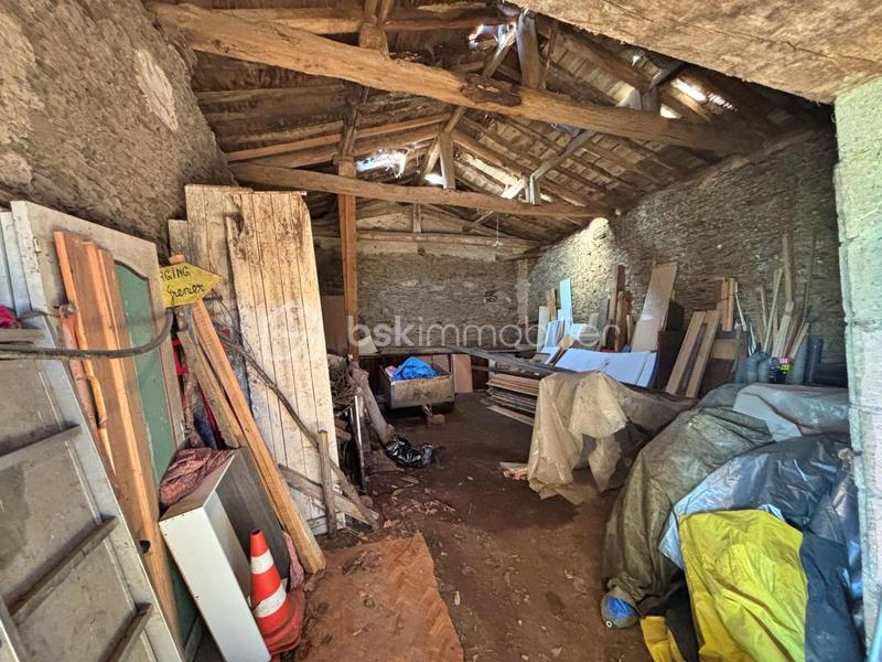 Maison - 270 m² - 10 pièces