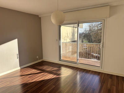 Appartement - 68 m² - 2 pièces