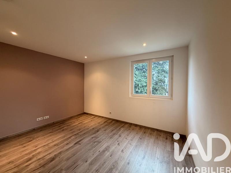 Maison - 266 m² - 9 pièces