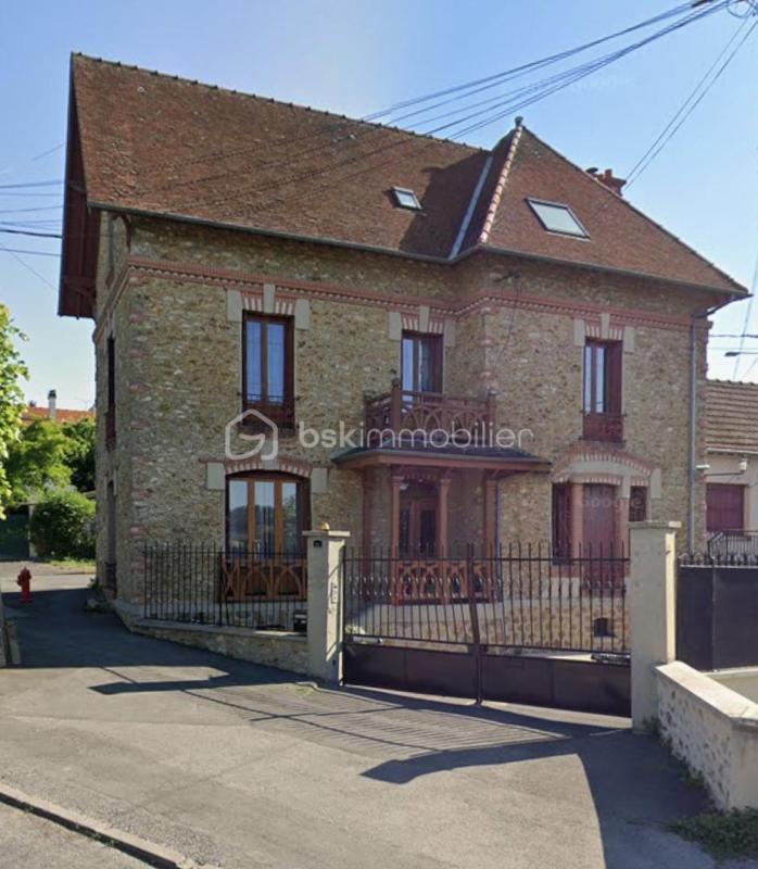 Maison en pierre - 123 m² - 4 pièces