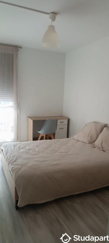 Chambre - 10 m² - 1 pièce