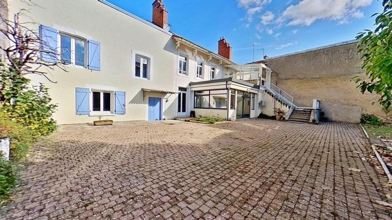 Maison de maîtres - 298 m² - 10 pièces