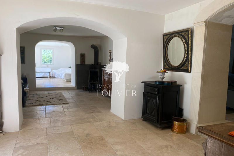 Propriété - 270 m² - 7 pièces