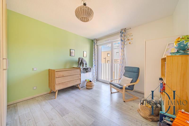 Appartement - 77 m² - 4 pièces