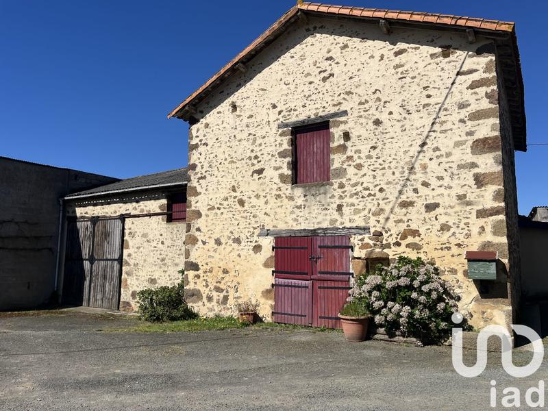 Maison - 233 m² - 6 pièces