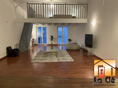 Loft - 145 m² - 4 pièces