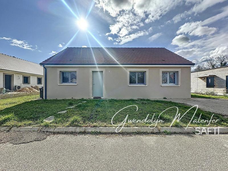 Maison - 85 m² - 5 pièces