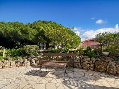 Appartement - 98 m² - 4 pièces