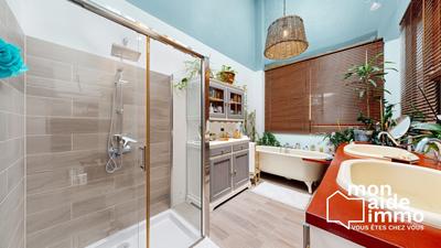 Maison - 250 m² - 7 pièces