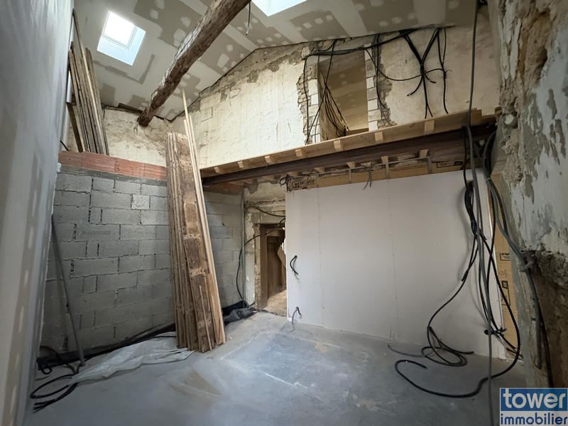 Maison de village - 307 m² - 7 pièces