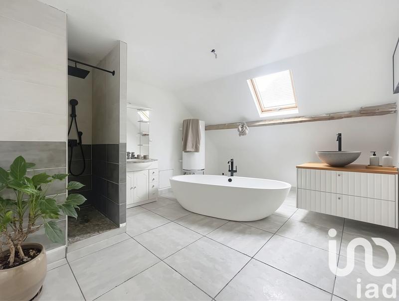 Maison - 195 m² - 6 pièces