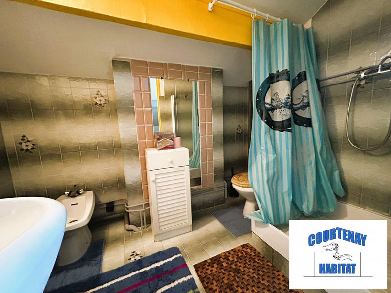 Maison - 95 m² - 9 pièces