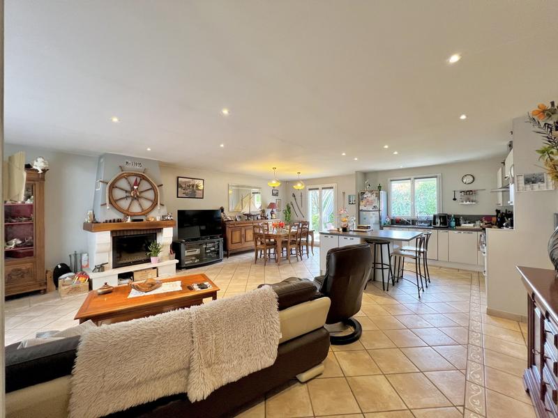 Maison - 110 m² - 4 pièces