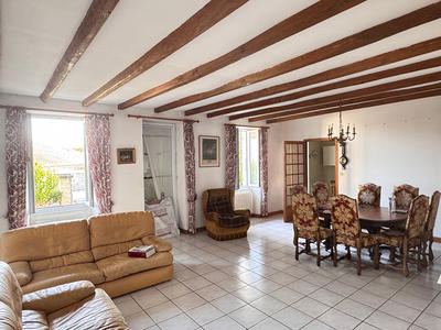 Maison - 112 m² - 5 pièces