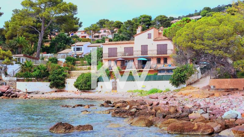 Maison - 234 m² - 11 pièces