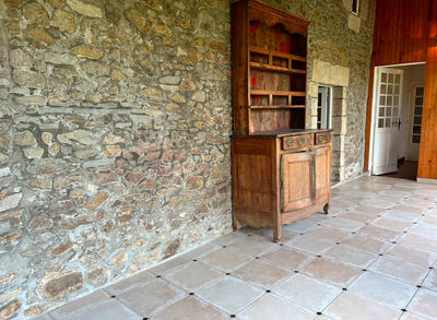 Maison en pierre - 290 m² - 9 pièces