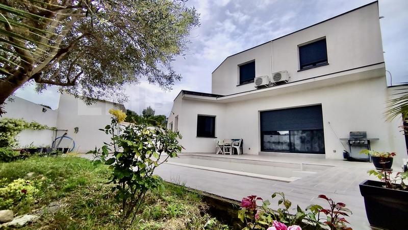 Maison - 150 m² - 6 pièces