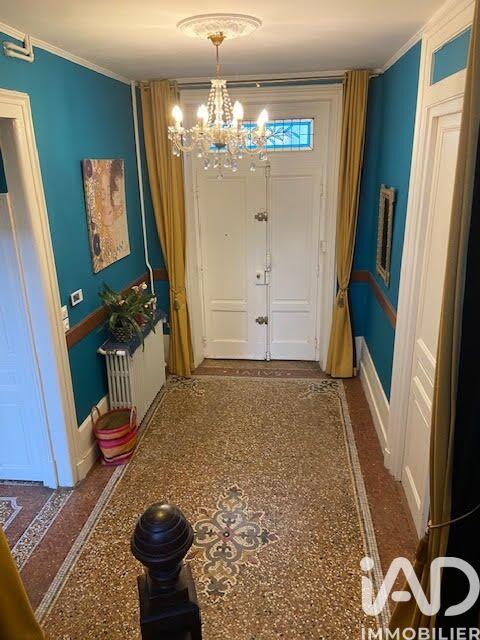 Maison de ville - 200 m² - 10 pièces