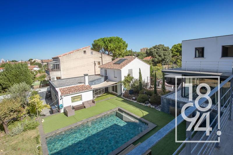 Maison - 270 m² - 5 pièces