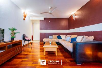 Demeure - 280 m² - 11 pièces