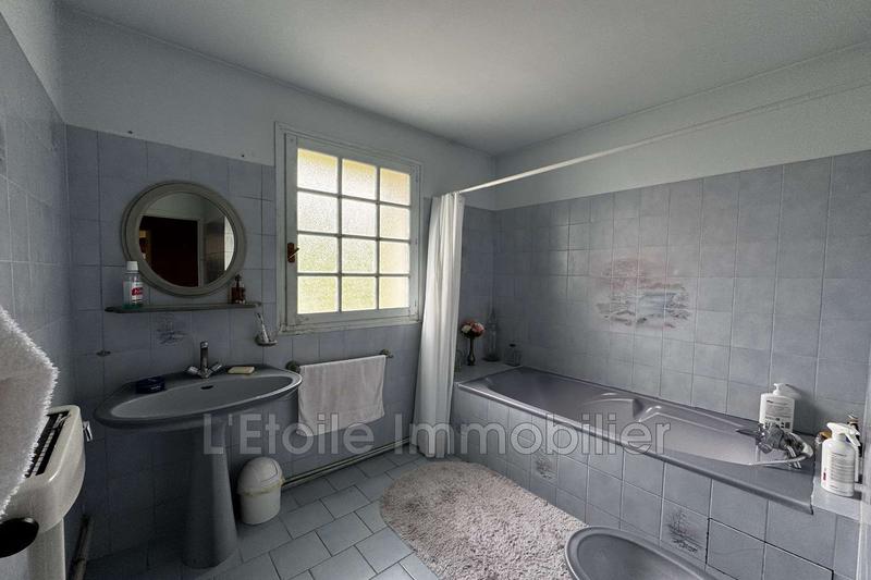 Maison - 169 m² - 10 pièces