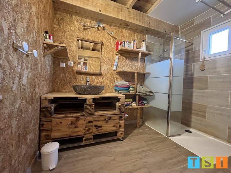 Maison - 170 m² - 7 pièces