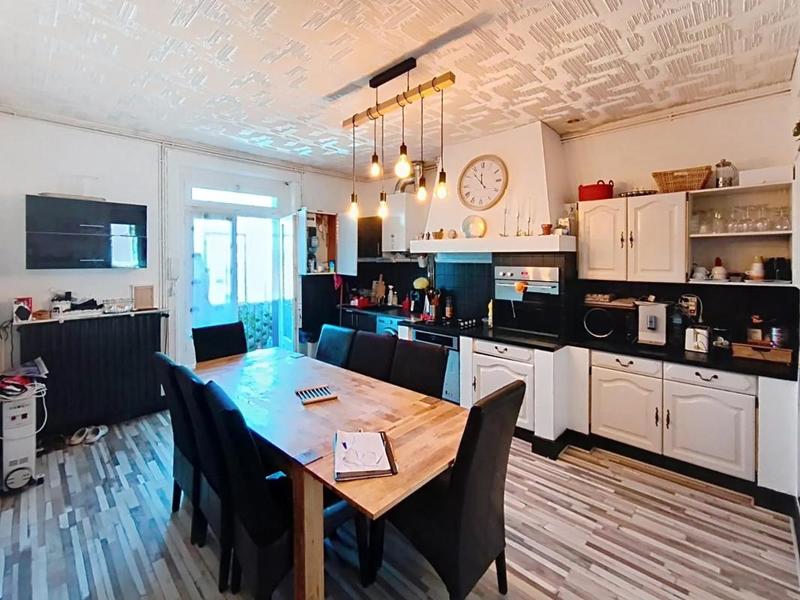 Maison en pierre - 184 m² - 9 pièces