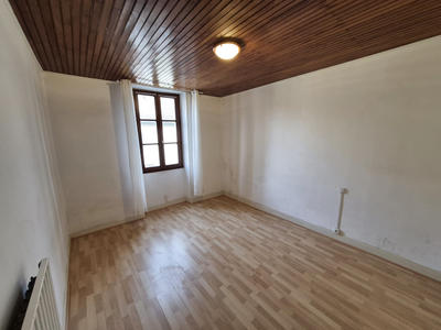 Appartement - 85 m² - 3 pièces