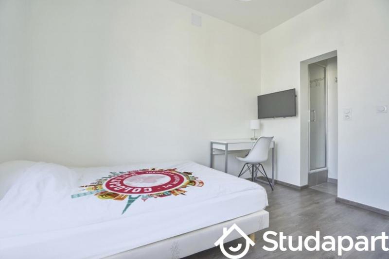 Chambre - 10 m² - 1 pièce