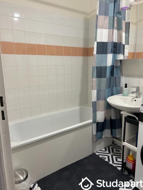 Chambre - 12 m² - 1 pièce