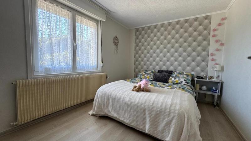 Maison - 99 m² - 5 pièces