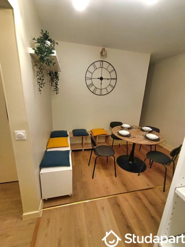 Chambre - 11 m² - 1 pièce