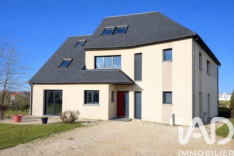 Maison - 531 m² - 14 pièces