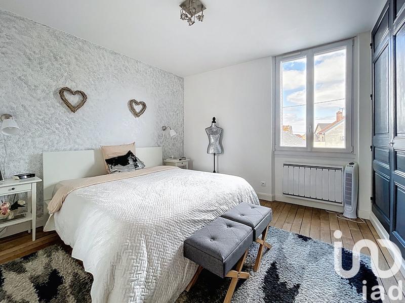 Maison - 240 m² - 9 pièces