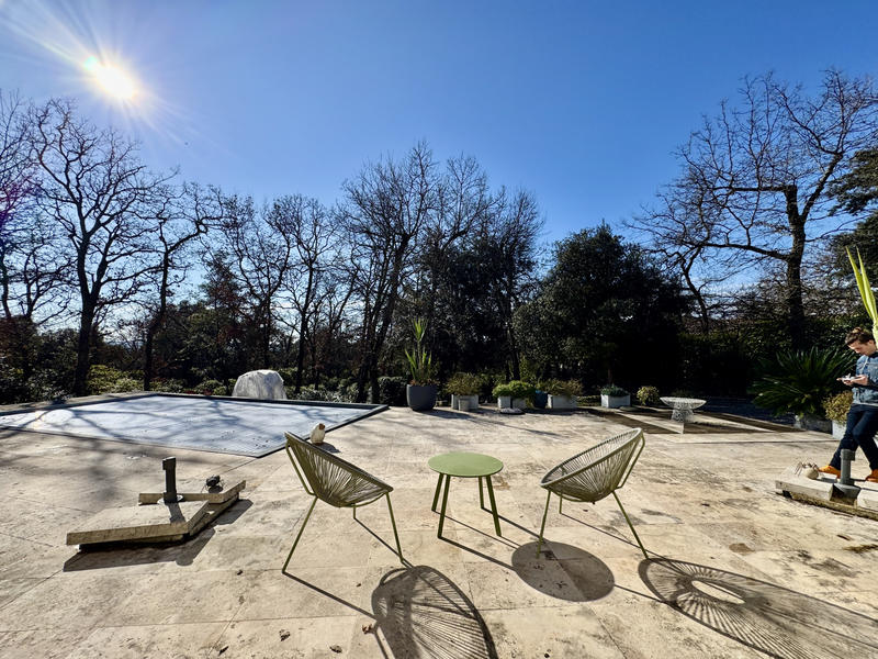 Maison - 265 m² - 7 pièces