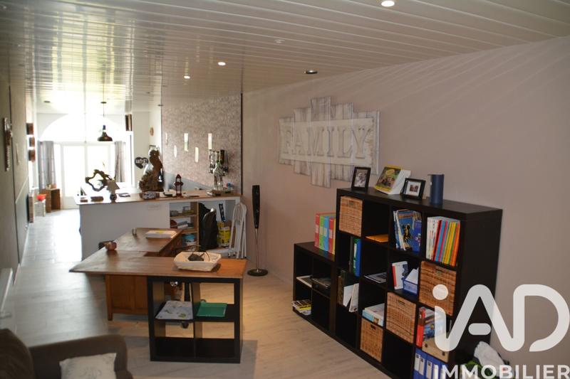 Maison - 243 m² - 8 pièces