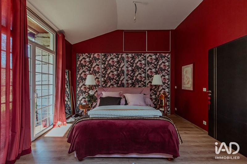 Maison - 229 m² - 6 pièces