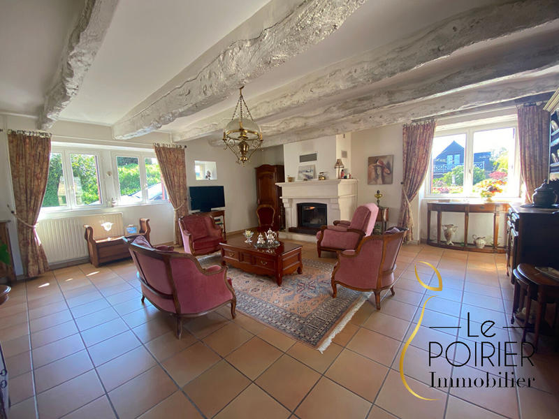 Maison - 159 m² - 7 pièces