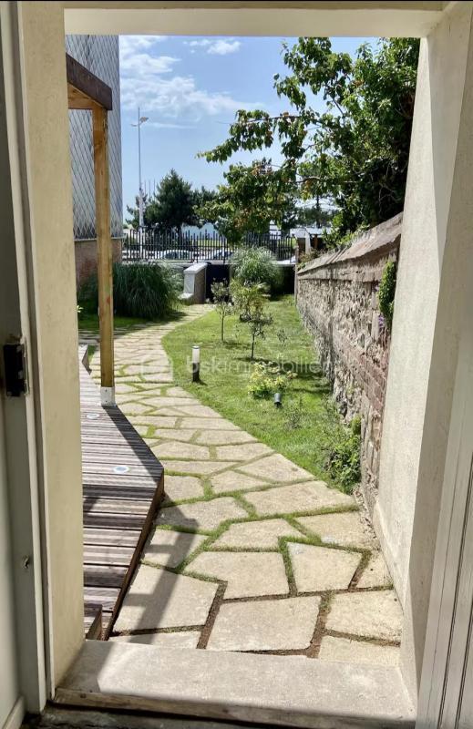 Immeuble - 260 m² - 6 pièces