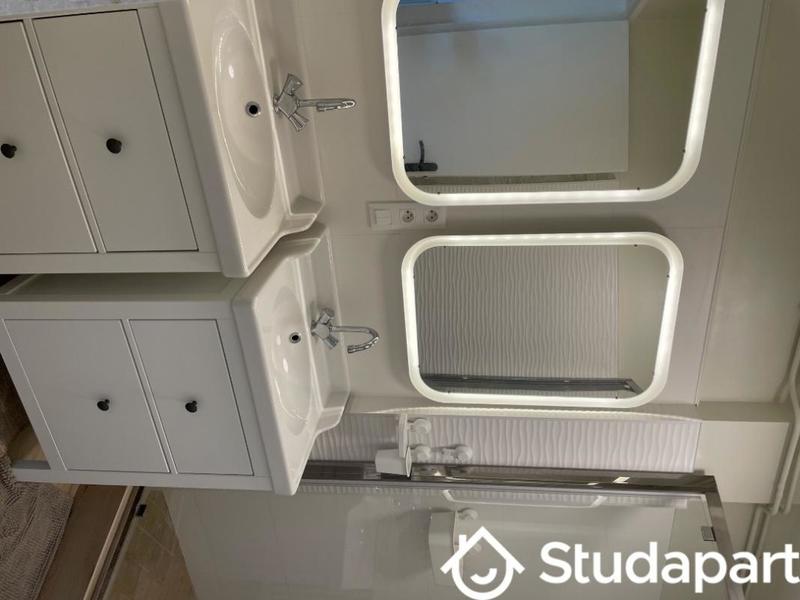 Chambre - 12 m² - 1 pièce