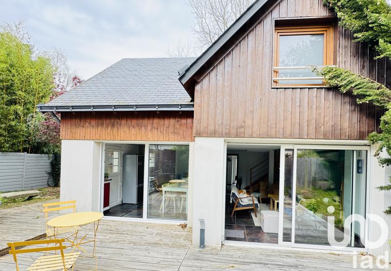 Maison - 195 m² - 8 pièces