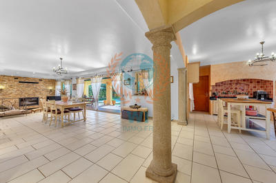 Villa - 160 m² - 5 pièces