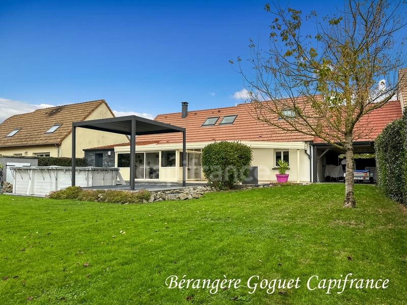 Maison - 153 m² - 8 pièces