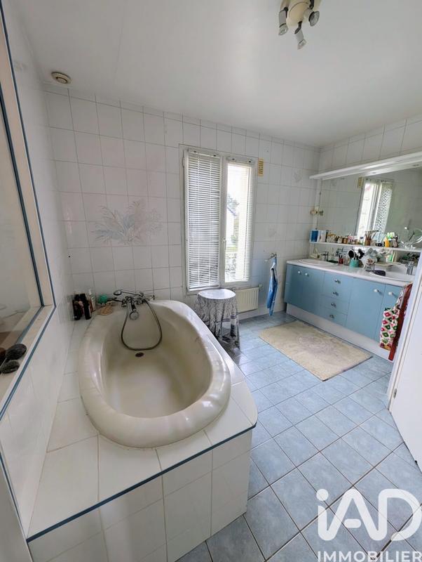 Maison - 144 m² - 7 pièces