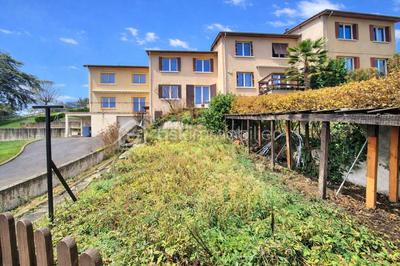 Maison jumelée - 90 m² - 5 pièces