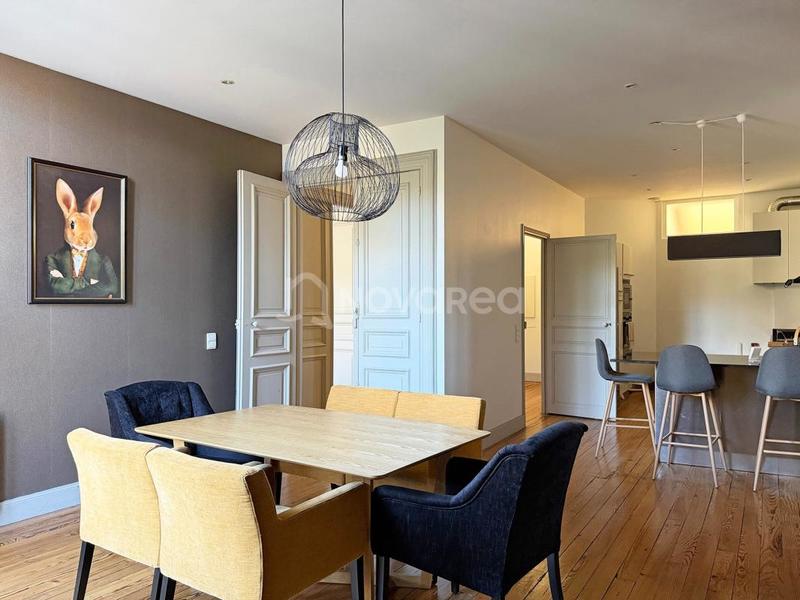 Appartement - 104 m² - 4 pièces