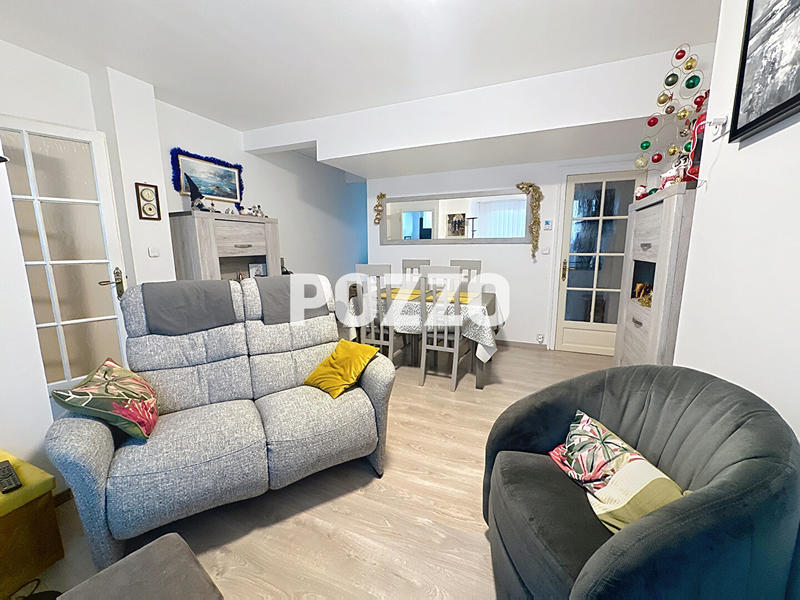 Maison - 90 m² - 4 pièces